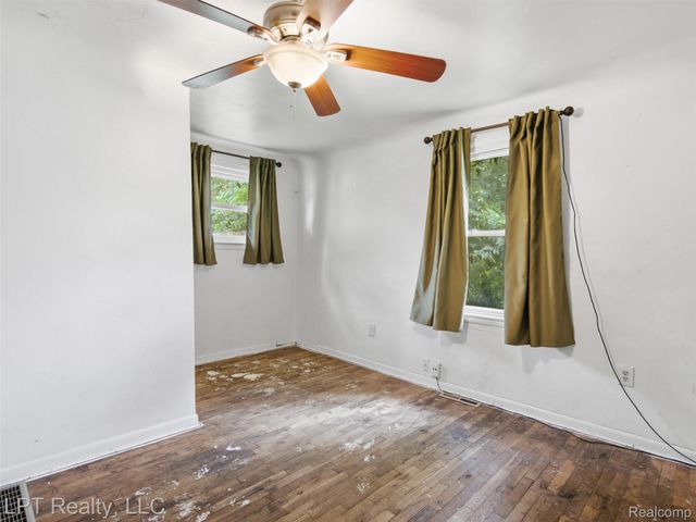 3385 N Genesee Road N, Genesee Charter Township, MI 48506
