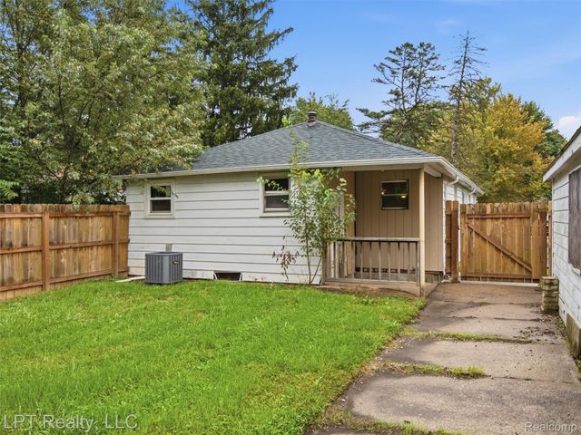 3385 N Genesee Road N, Genesee Charter Township, MI 48506