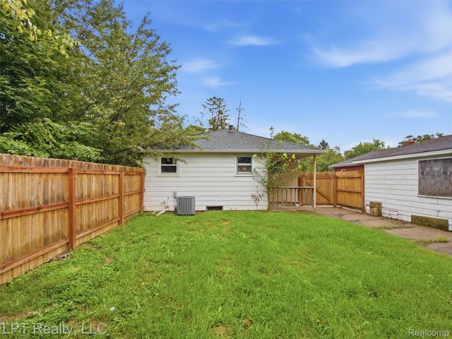 3385 N Genesee Road N, Genesee Charter Township, MI 48506