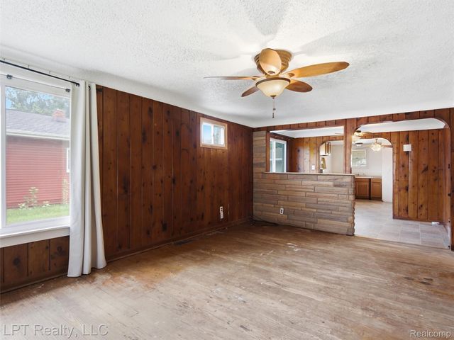 3385 N Genesee Road N, Genesee Charter Township, MI 48506