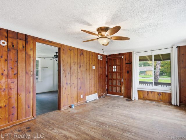 3385 N Genesee Road N, Genesee Charter Township, MI 48506