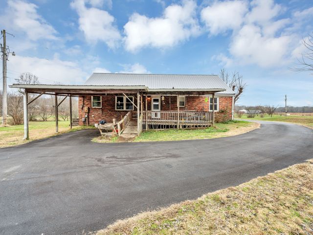 1732 Buck Hollow Rd, Chapmansboro, TN 37035