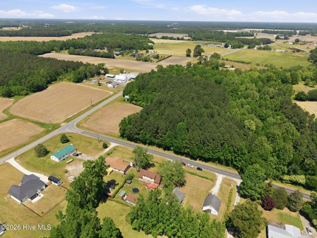 3830 Norris Store Road, Ayden, NC 28513