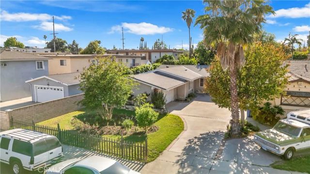 6819 Cantaloupe Avenue, Van Nuys, CA 91405