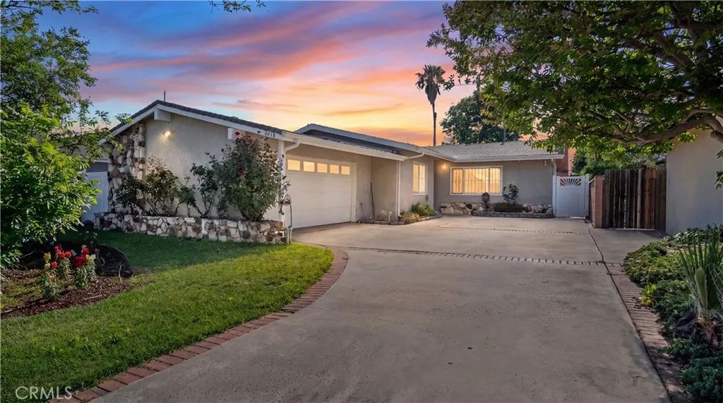 6819 Cantaloupe Avenue, Van Nuys, CA 91405