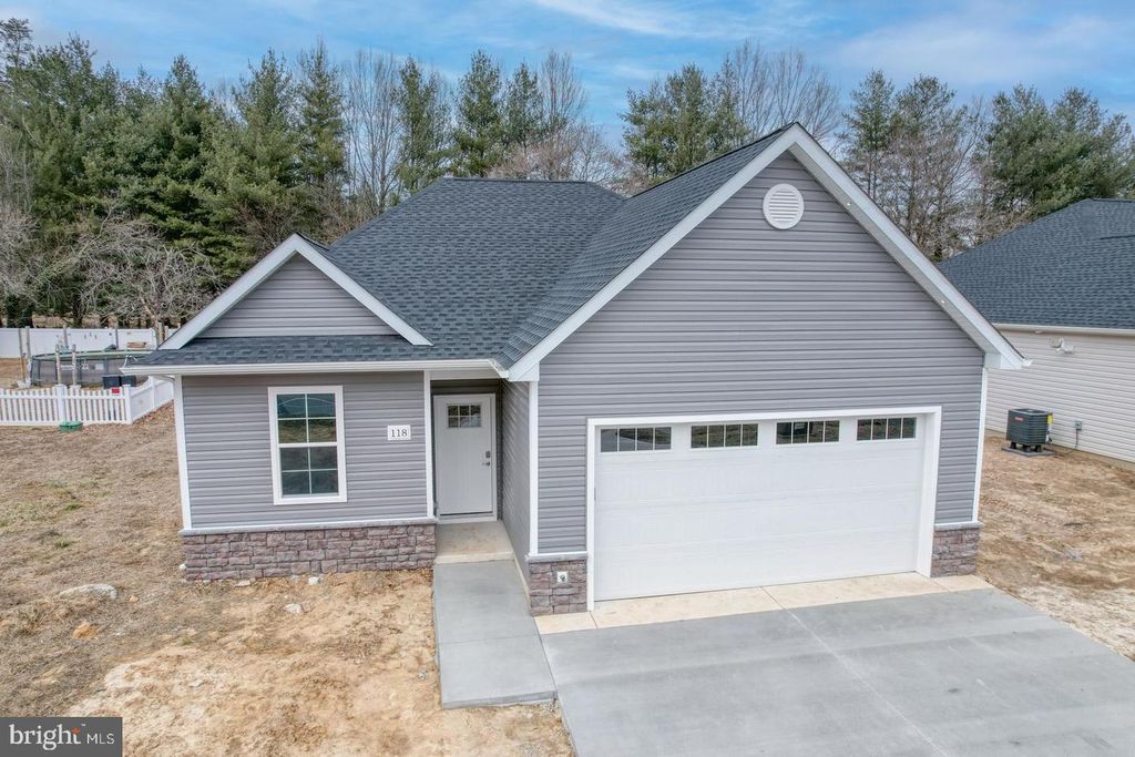 114 W MAIN ST W MAIN, Sudlersville, MD 21668