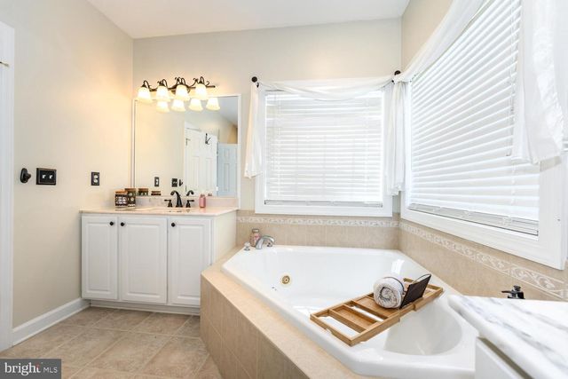 8710 BRENTON DR, Easton, MD 21601