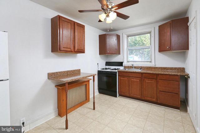 707 BROADWAY #B, Westville, NJ 08093