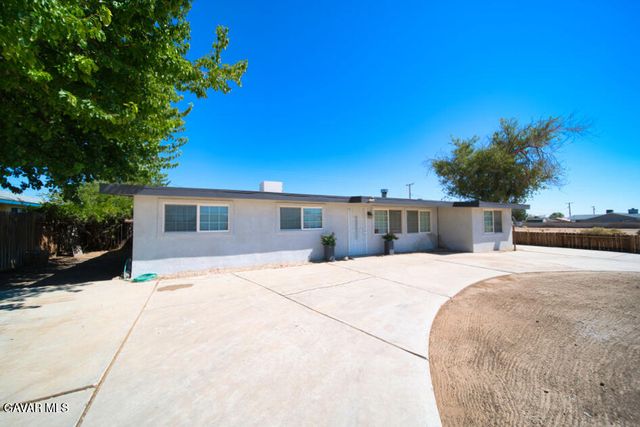 8537 Tamarack Avenue, California City, CA 93505