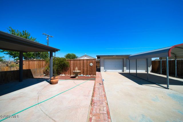8537 Tamarack Avenue, California City, CA 93505
