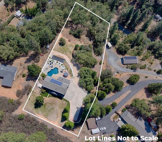 580 Gayl Dr, Colfax, CA 95713