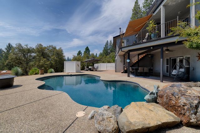580 Gayl Dr, Colfax, CA 95713