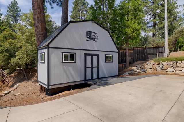 580 Gayl Dr, Colfax, CA 95713