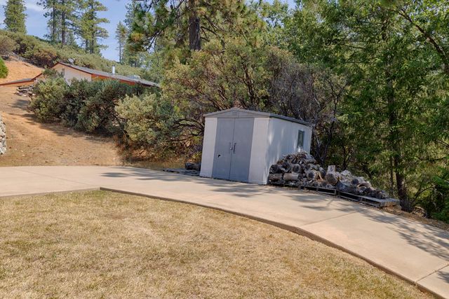 580 Gayl Dr, Colfax, CA 95713