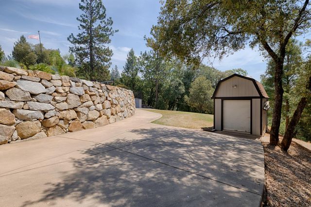 580 Gayl Dr, Colfax, CA 95713