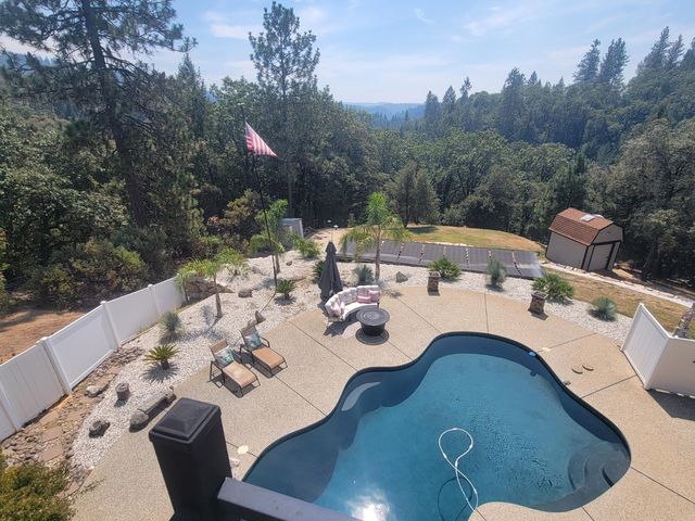 580 Gayl Dr, Colfax, CA 95713