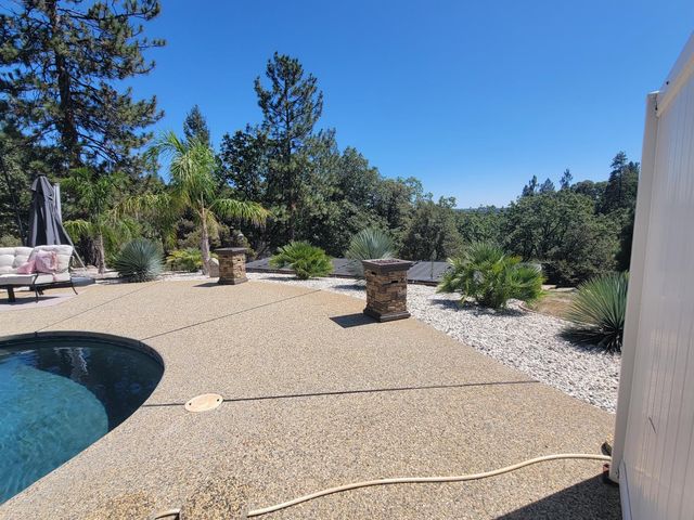 580 Gayl Dr, Colfax, CA 95713