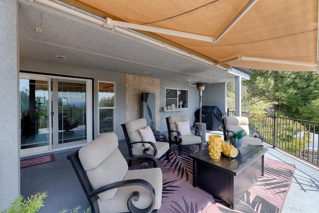 580 Gayl Dr, Colfax, CA 95713