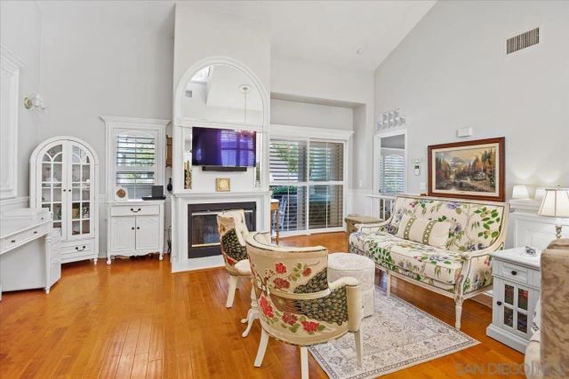 7274 Shoreline 116, San Diego, CA 92122