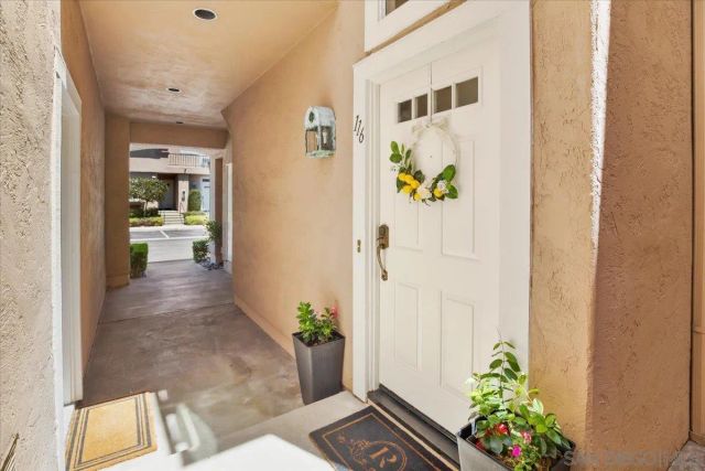 7274 Shoreline 116, San Diego, CA 92122
