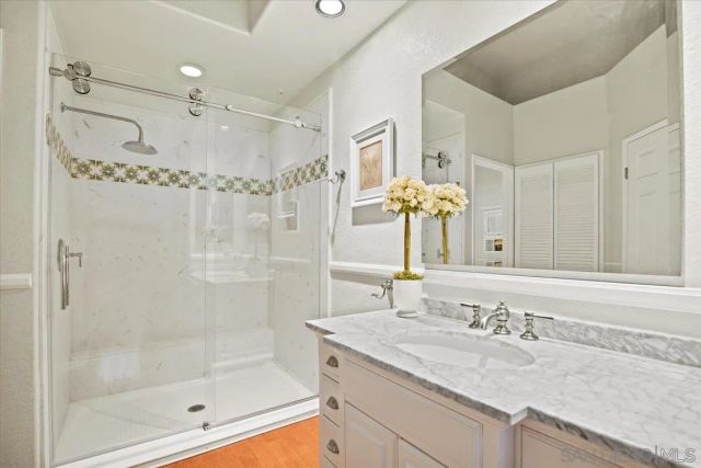 7274 Shoreline 116, San Diego, CA 92122
