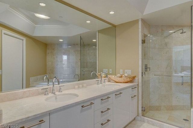 222 KAREN Avenue 3805, Las Vegas, NV 89109