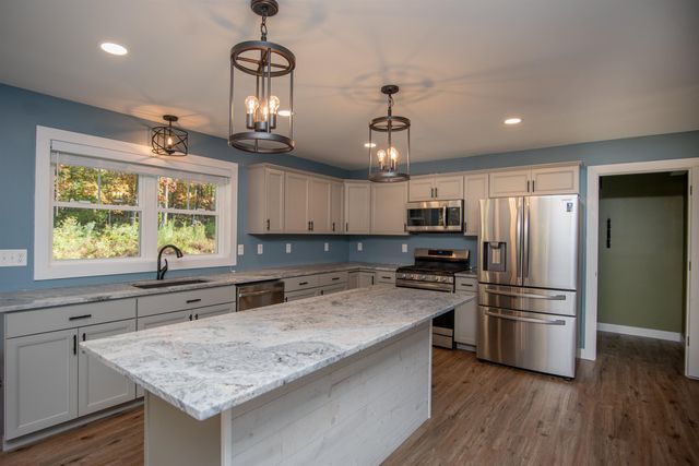 1029 Route 103A, New London, NH 03257