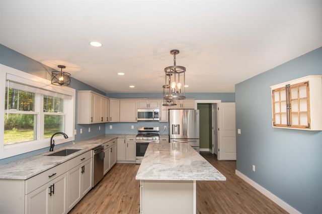 1029 Route 103A, New London, NH 03257