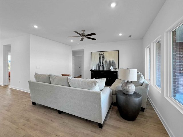 212 Greer Street, Pea Ridge, AR 72751