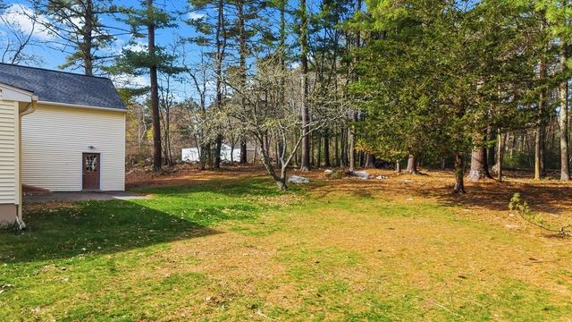 47 Center St, Westport, MA 02790