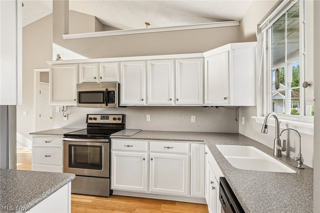 640 Southbay Drive, Wadsworth, OH 44281