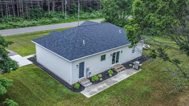 7920 W Juniper Beach Road, Mears, MI 49436