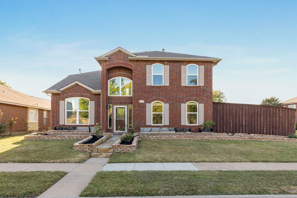 2925 Lake Valley Drive, Garland, TX 75040