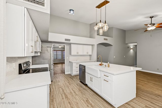 966 N SAINT ELENA Street, Gilbert, AZ 85234