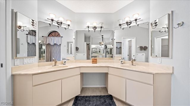 11195 Seabreeze AVE, Port Charlotte, FL 33981