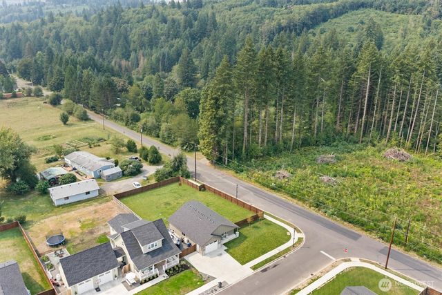 211 W Oak Street, Yacolt, WA 98675