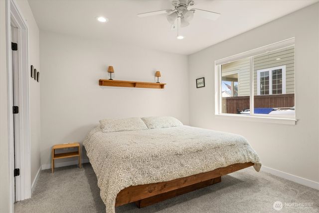 211 W Oak Street, Yacolt, WA 98675