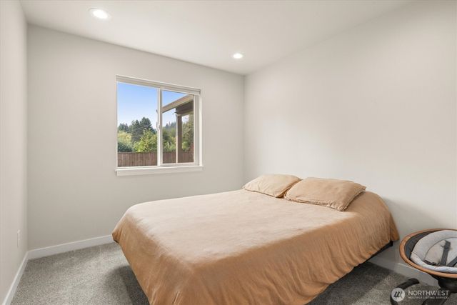 211 W Oak Street, Yacolt, WA 98675