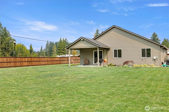211 W Oak Street, Yacolt, WA 98675