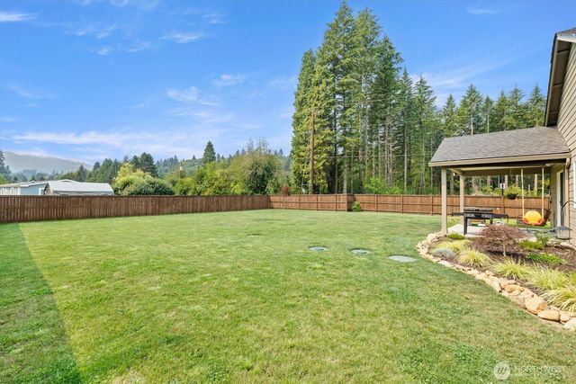 211 W Oak Street, Yacolt, WA 98675