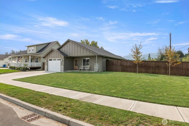 211 W Oak Street, Yacolt, WA 98675