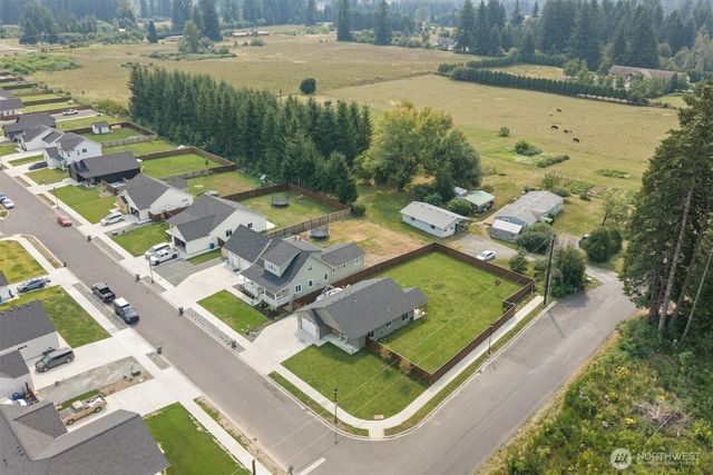 211 W Oak Street, Yacolt, WA 98675