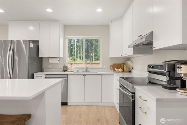 211 W Oak Street, Yacolt, WA 98675