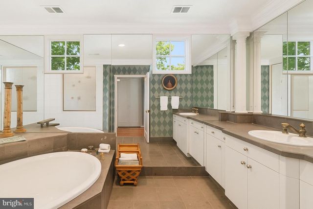 7200 CONNECTICUT AVE, Chevy Chase, MD 20815