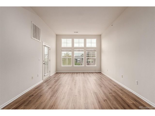 9633 E 5th Ave 10304, Denver, CO 80230