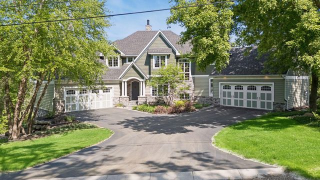 2975 Klondike Avenue N, Lake Elmo, MN 55042