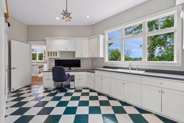 2975 Klondike Avenue N, Lake Elmo, MN 55042