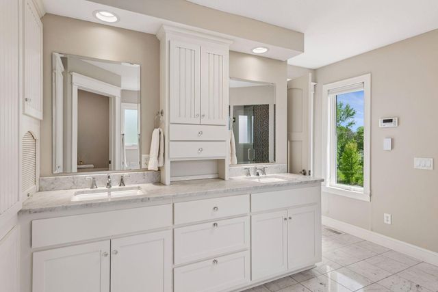 2975 Klondike Avenue N, Lake Elmo, MN 55042