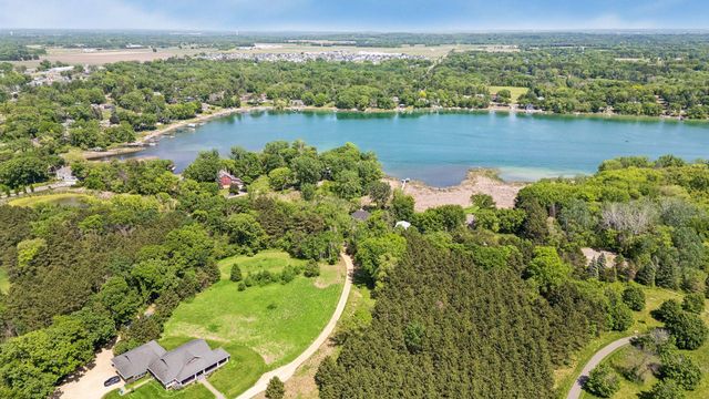 2975 Klondike Avenue N, Lake Elmo, MN 55042
