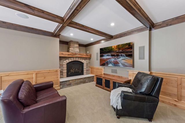 2975 Klondike Avenue N, Lake Elmo, MN 55042